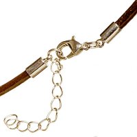 Kožená šňůrka se zapínáním, světlehnědá, 2 mm